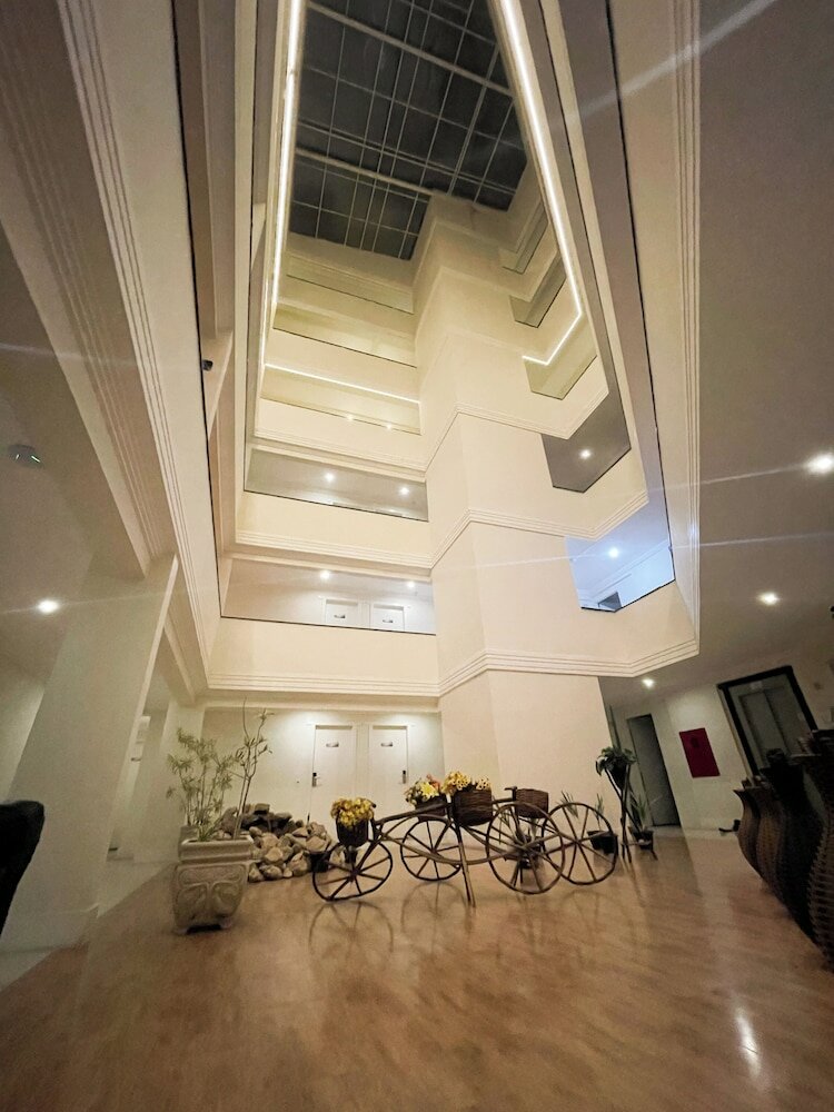 Фото Athos Hotel