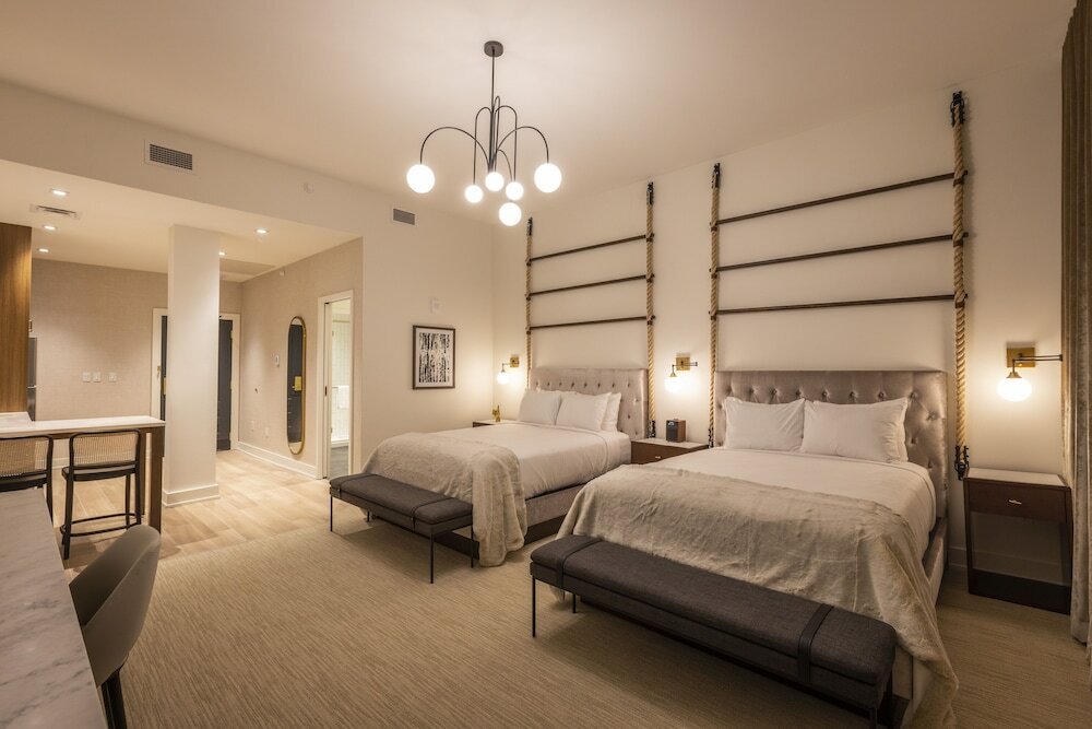 Фото Hotel Covington Cincinnati Riverfront