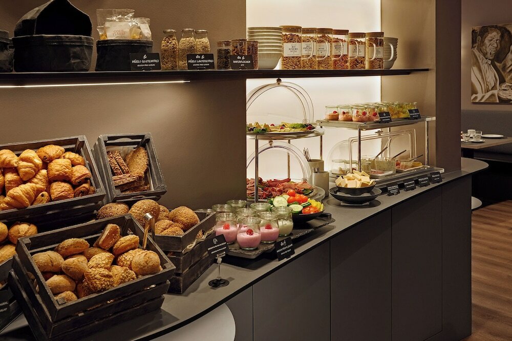 Фото Hotel St. Annen