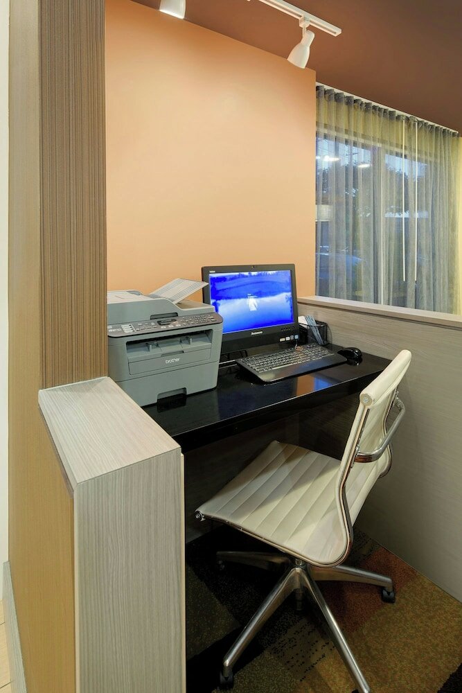 Фото Fairfield Inn & Suites by Marriott Austin-University Area