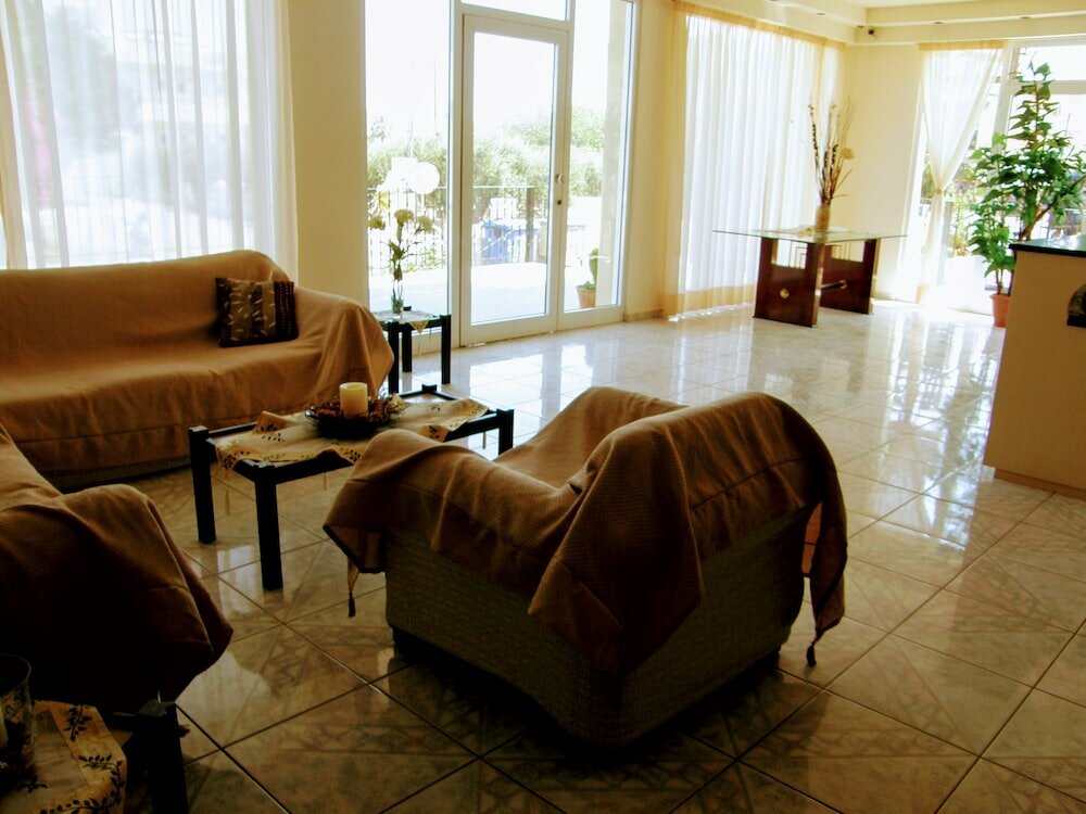 Фото Ambrosia Hotel