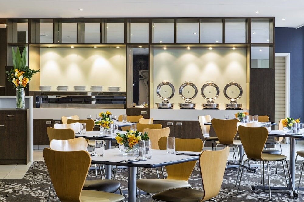 Фото Holiday Inn Melbourne Airport