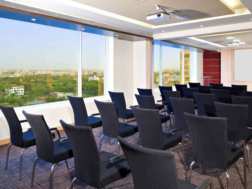 Фото Ibis Pune Viman Nagar Hotel