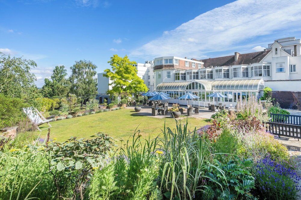 Фото The Bromley Court Hotel