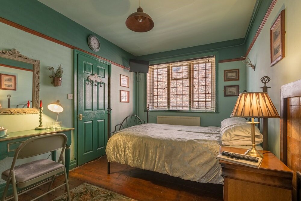 Фото The Golden Eagle