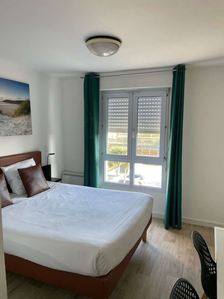 Фото Brit Hotel Cherbourg Octeville