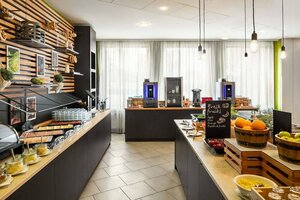 Гостиница Vienna House Easy Bratislava