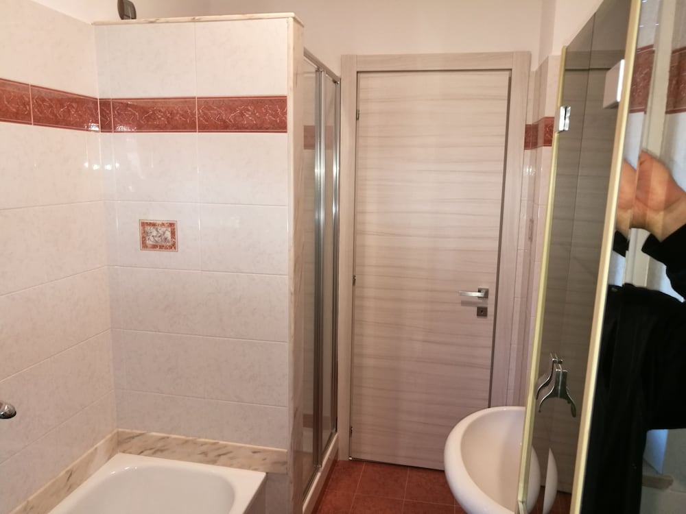 Фото House degli Angeli Rooms