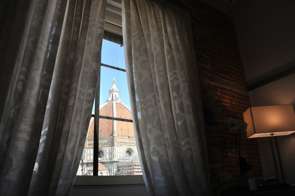 Фото Donati Luxury Tower Suites