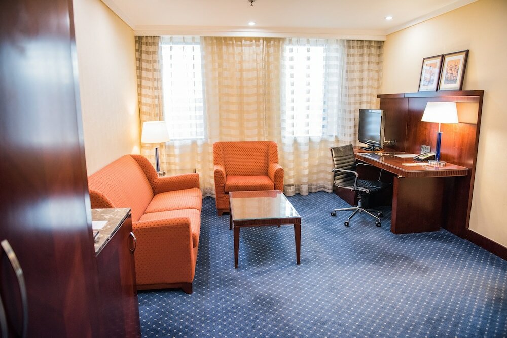 Фото Courtyard by Marriott Shanghai Pudong