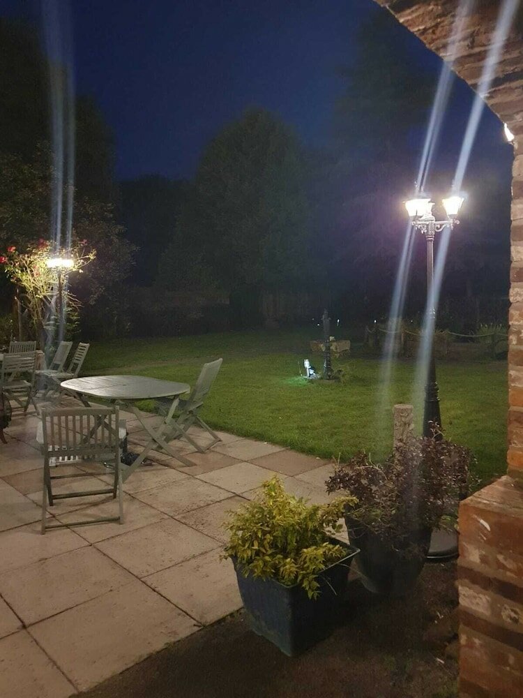 Фото The Manor Guesthouse