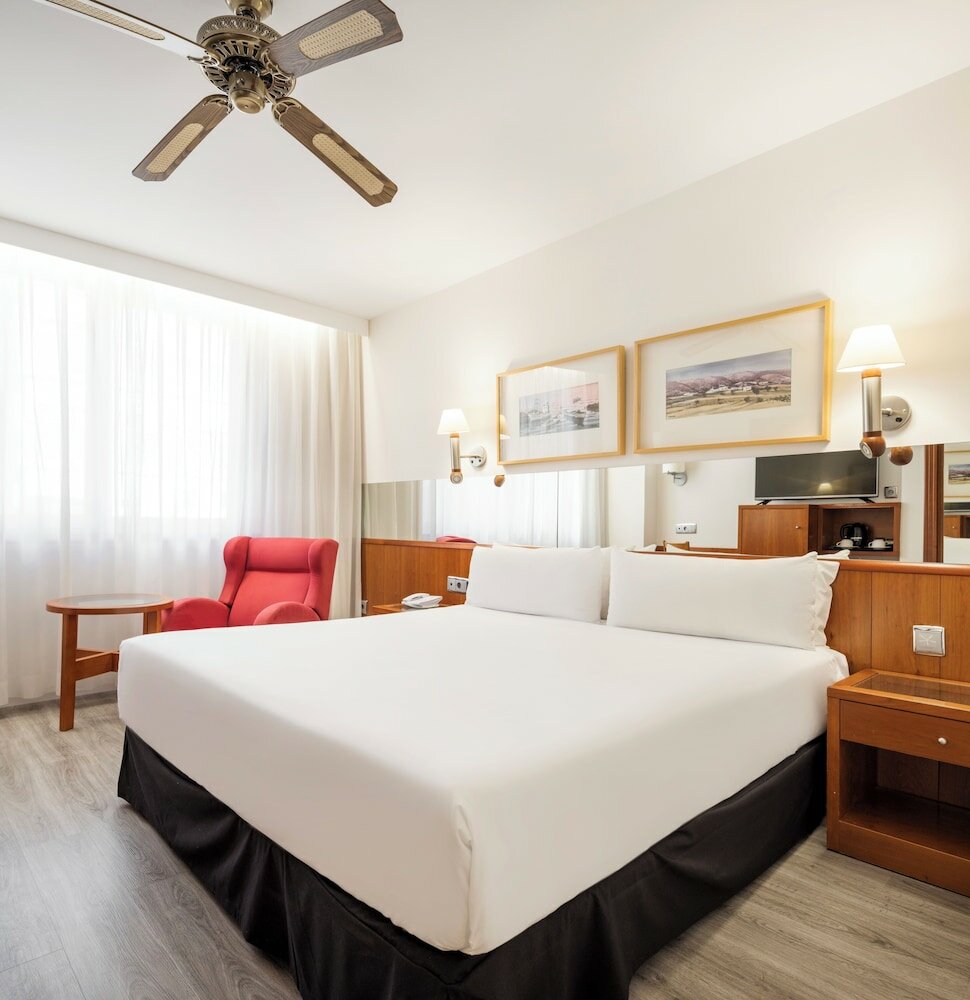 Фото Ilunion Les Corts SPA Barcelona