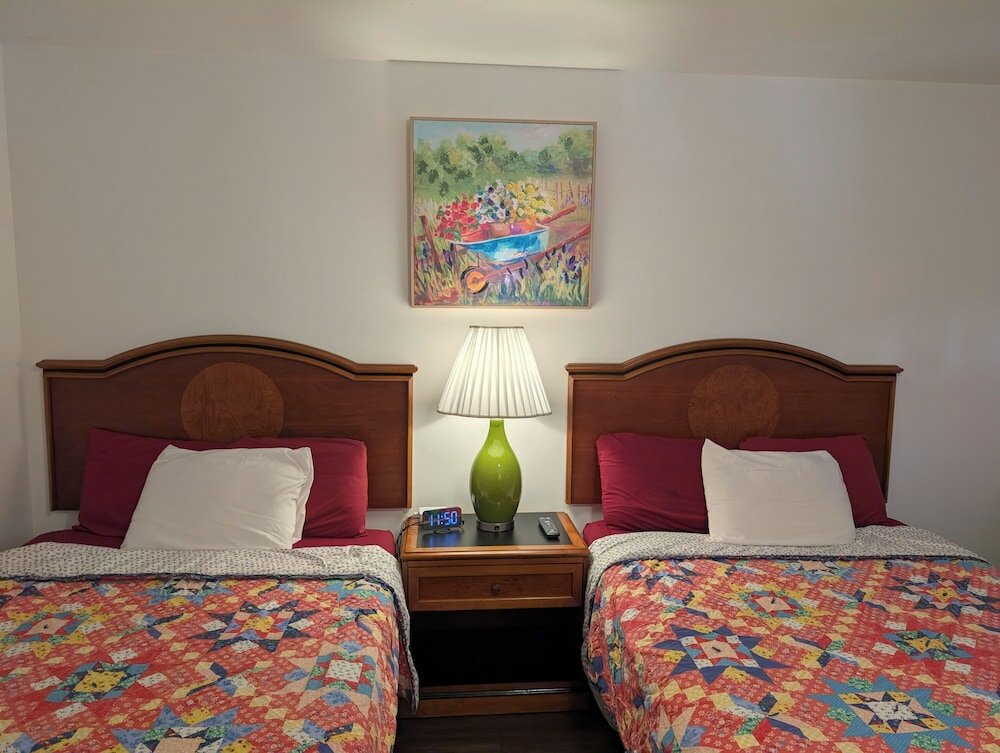 Фото Apple Inn and Suites Cooperstown Area