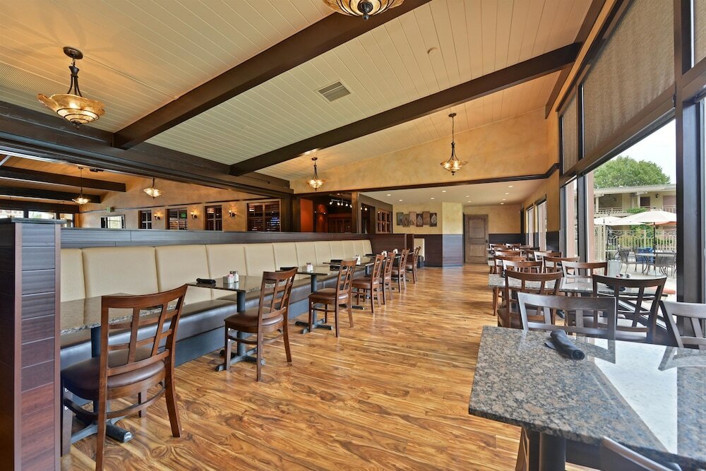 Фото Best Western Petaluma Inn