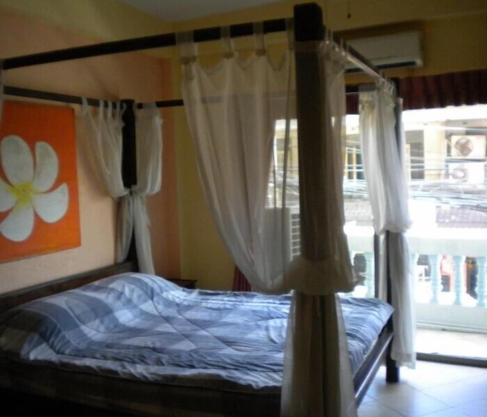 Фото Nicky's Guesthouse