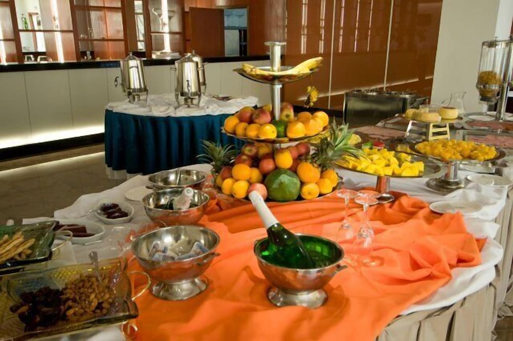 Фото Hotel Victoria Garden