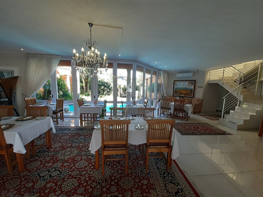 Фото Cinnamon House Bed and Breakfast