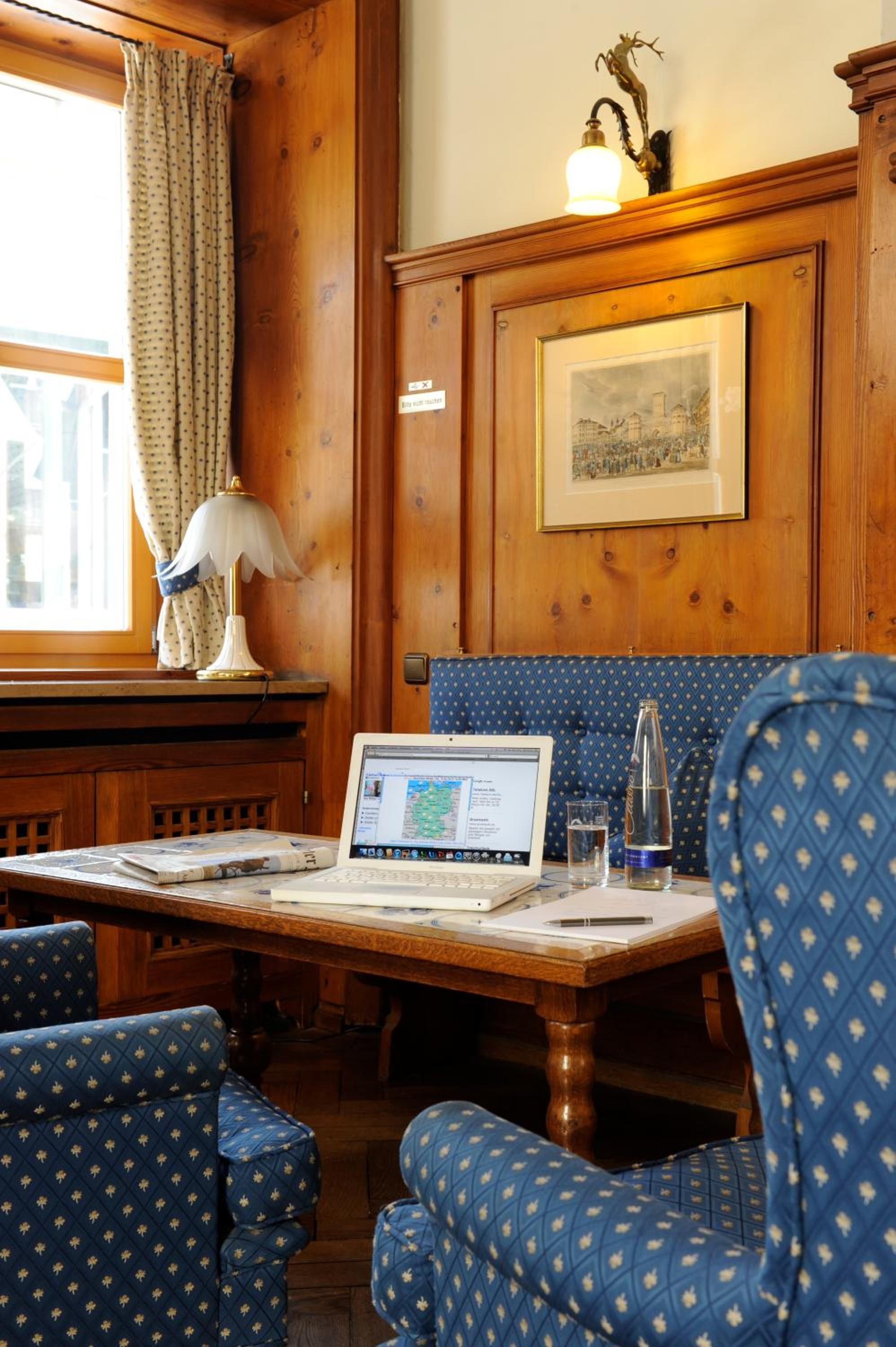 Фото Hotel Blauer Bock