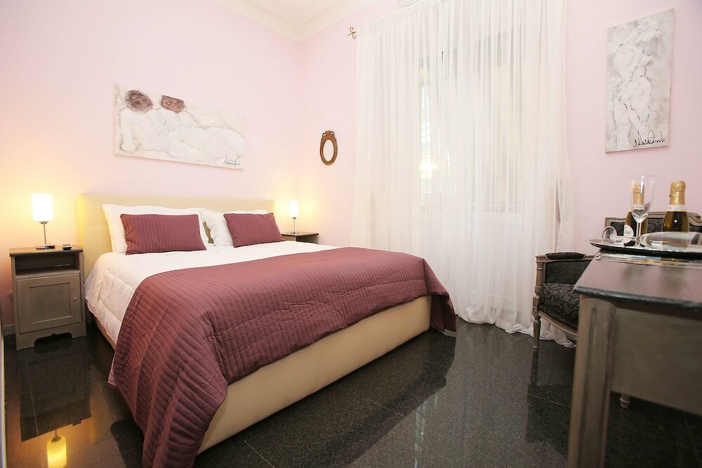 Фото Amica Rome Guest House