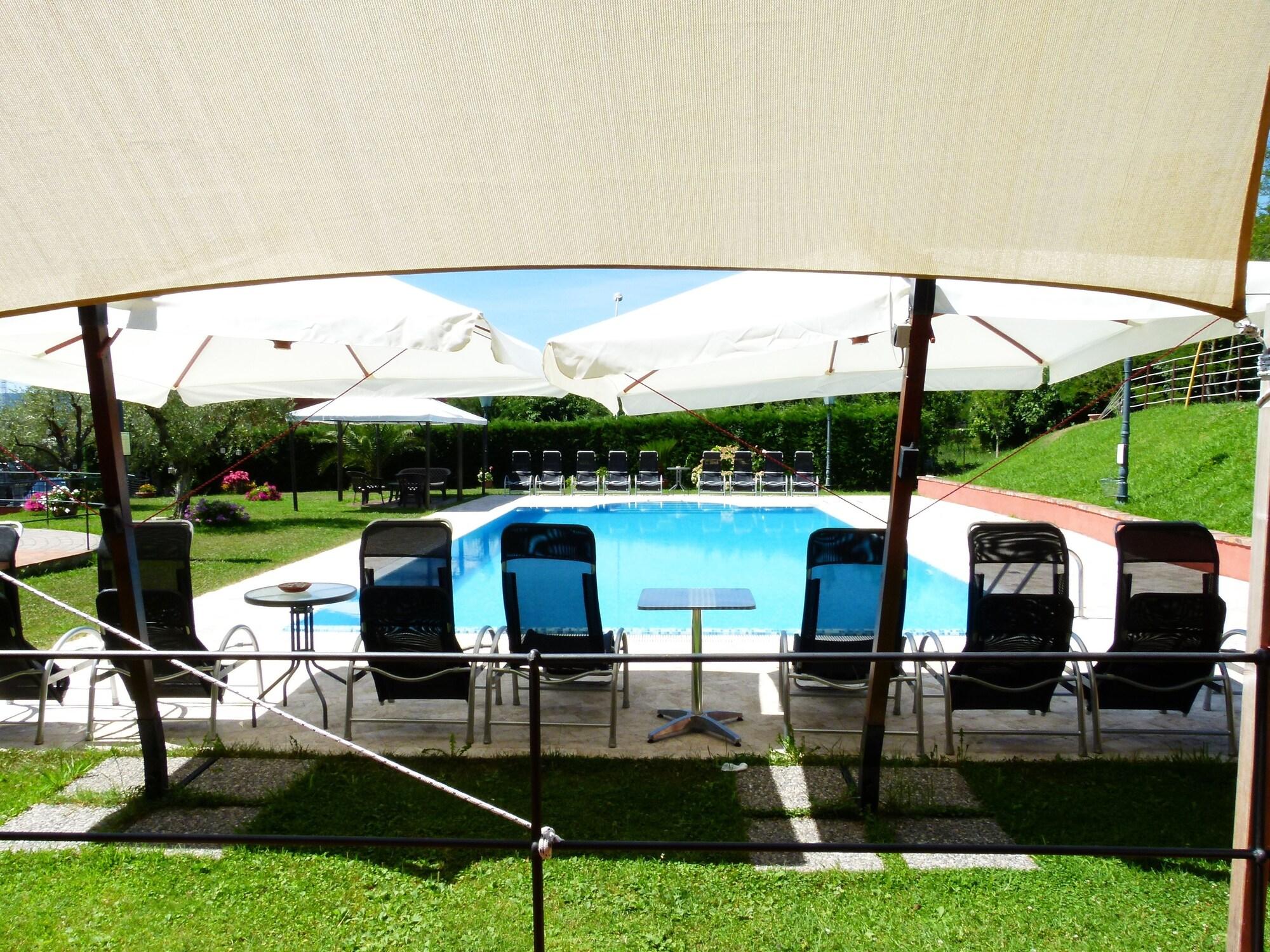 Фото Albergo Ristorante Ama La Luna