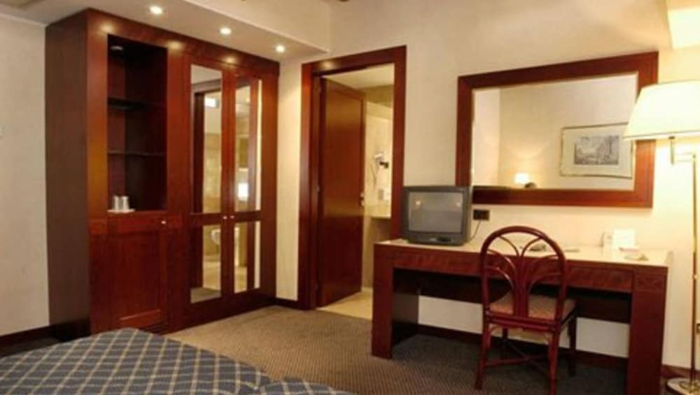 Фото Hotel Accademia