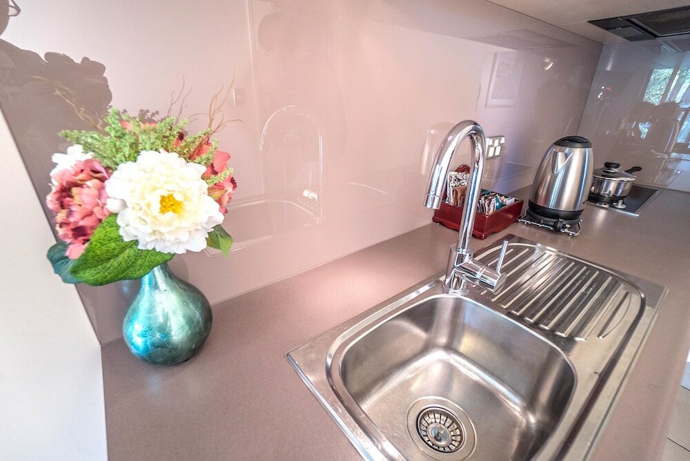 Фото 162 Kings of Riccarton Motel