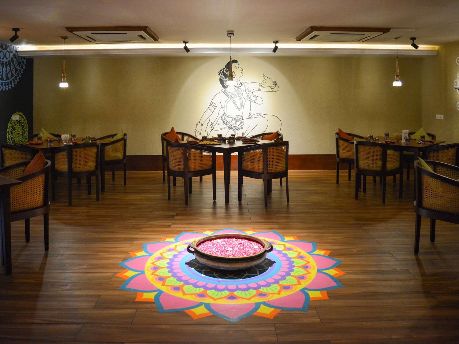 Фото Comfort Inn Tulip Heights