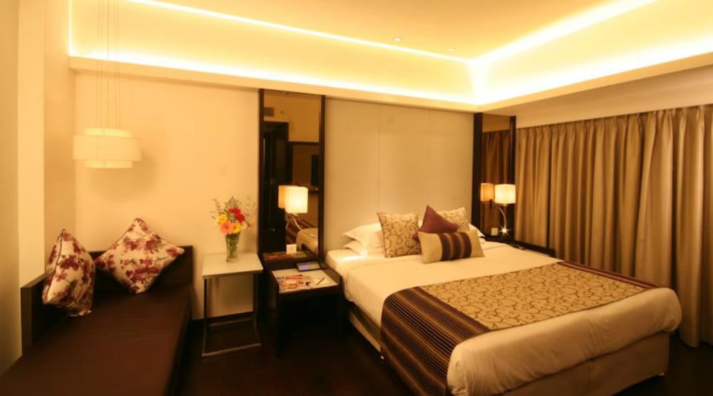 Фото The Sahil Hotel