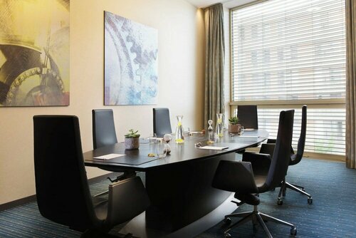 Гостиница Renaissance Zurich Tower Hotel в Цюрихе