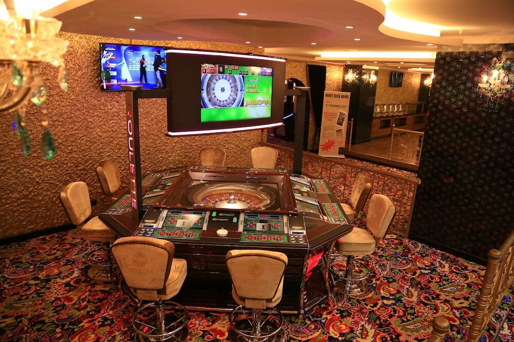 Фото Imperial Royale Hotel