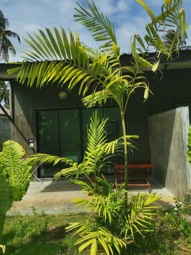 Фото Natai House