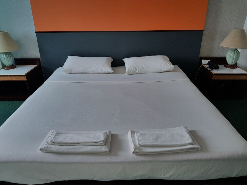 Фото Golden Grand Hotel