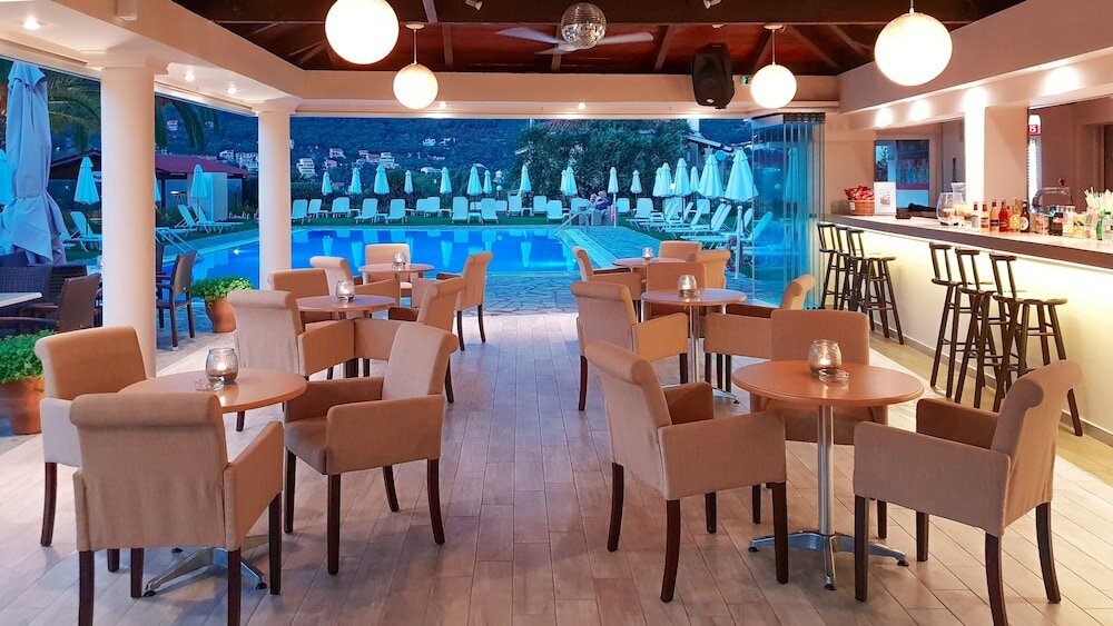 Фото Hotel Yannis Corfu