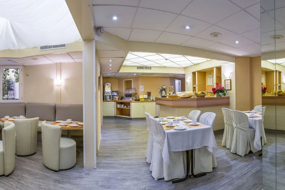 Фото Hotel Fertel Etoile