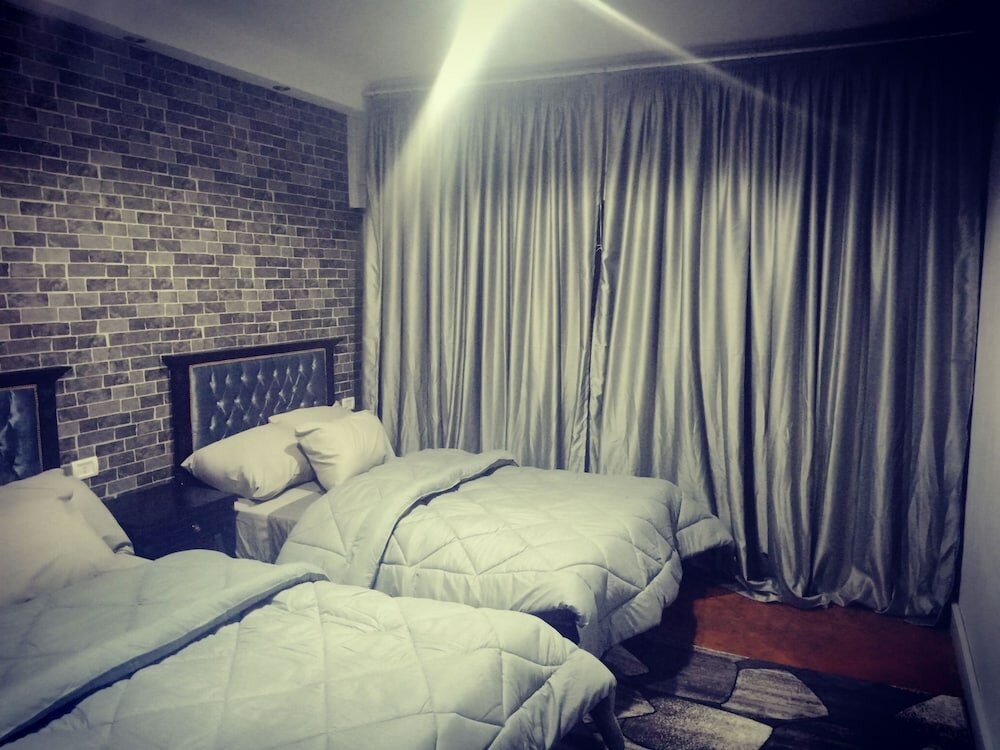 Фото Castle Hotel