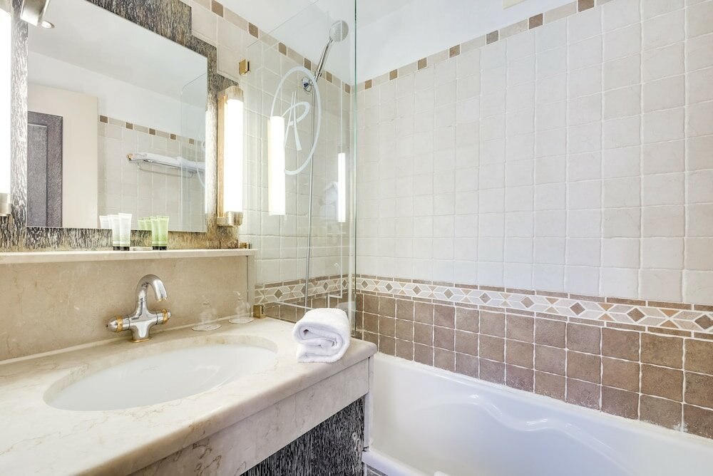 Фото Pavillon Opera Grands Boulevards