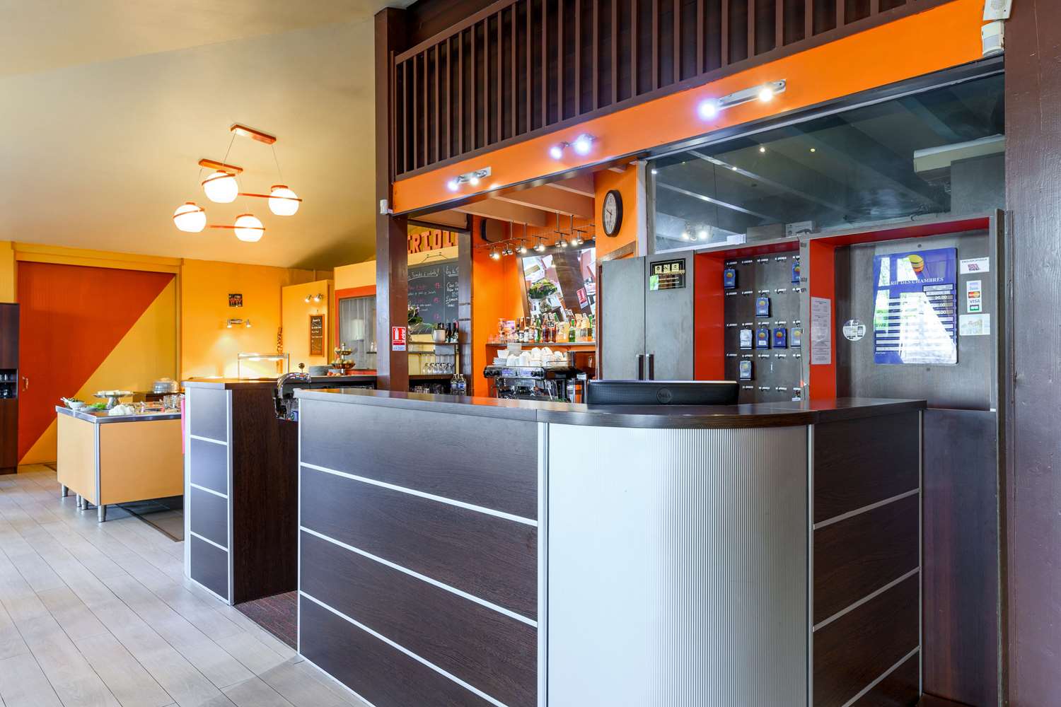 Фото FH Confort Hotel Orléans