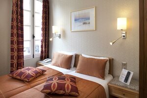 Hôtel la Croix Blanche (Франция, Мон-Сен-Мишель, Bp 16 Grande Rue), hotel