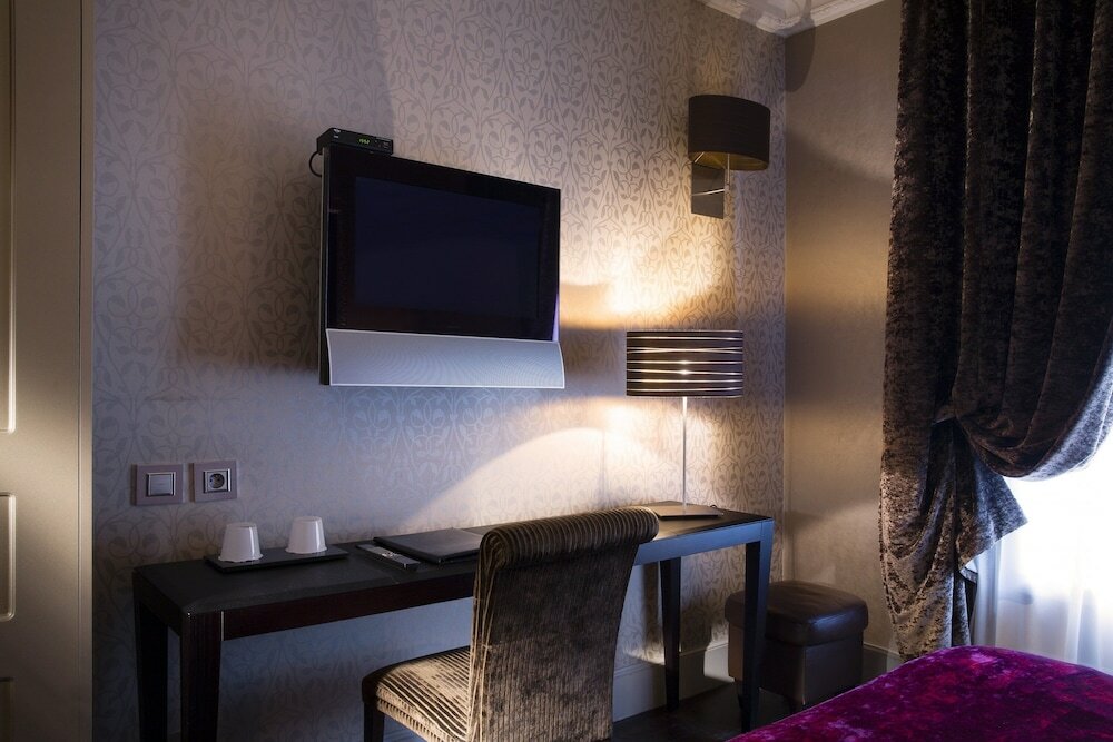 Фото Hôtel Ares Paris