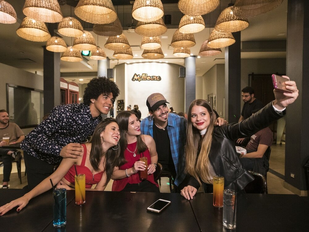 Фото Milhouse Avenue