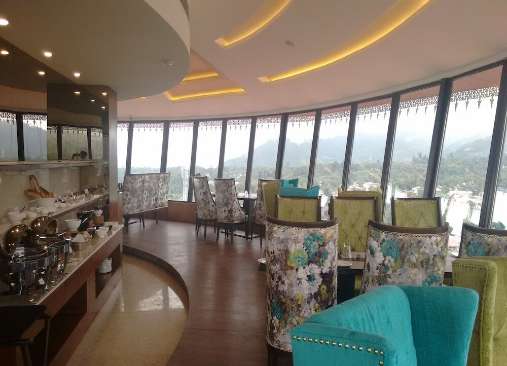 Фото Rs Sarovar Portico Palampur