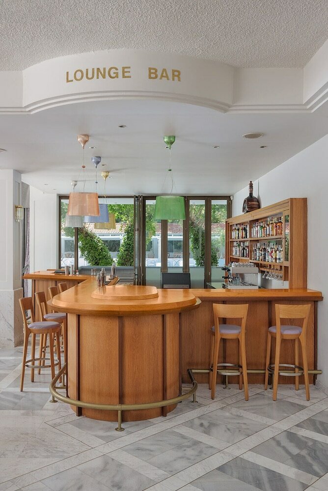 Фото Sun Beach Hotel