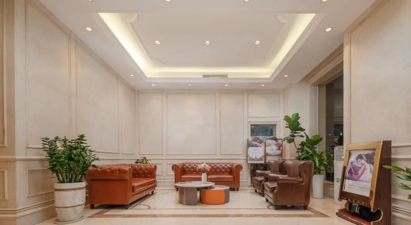 Фото Vienna Hotel Shenzhen - FuYong Metro Station Branch