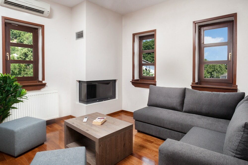 Фото Erofili Hotel and Suites