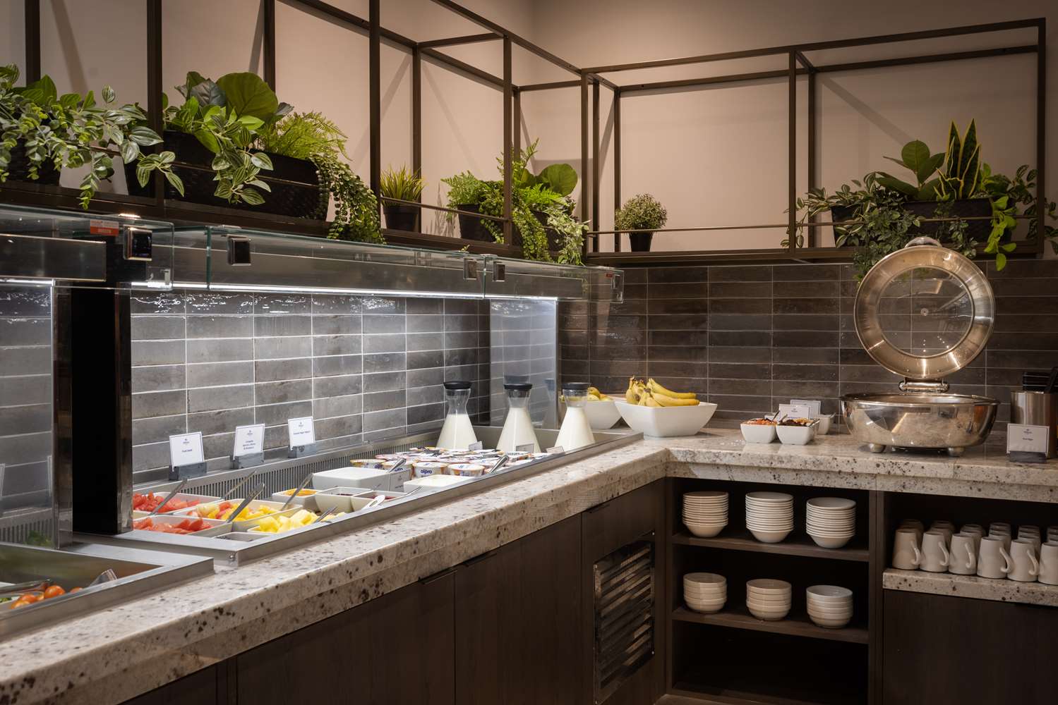 Фото Hilton Cardiff