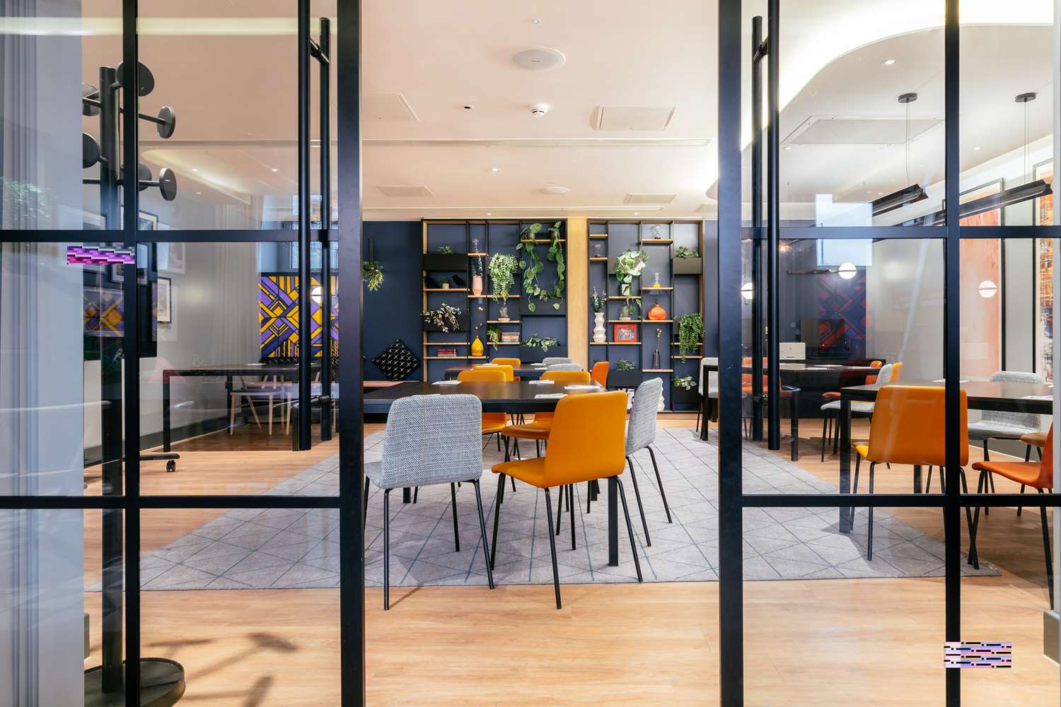 Фото Hampton by Hilton London Park Royal