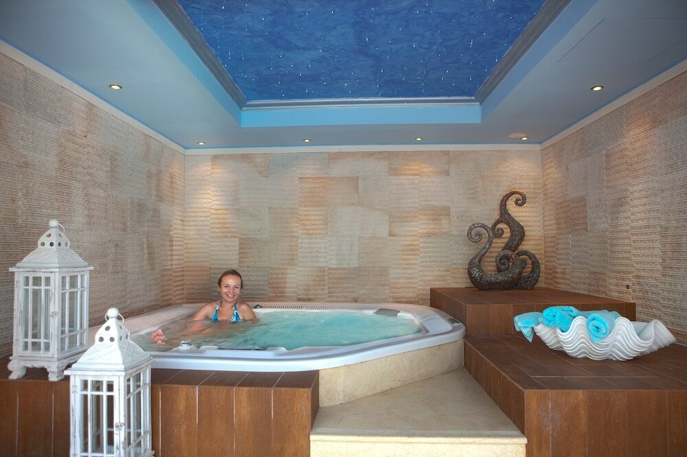 Фото Natura Park Village