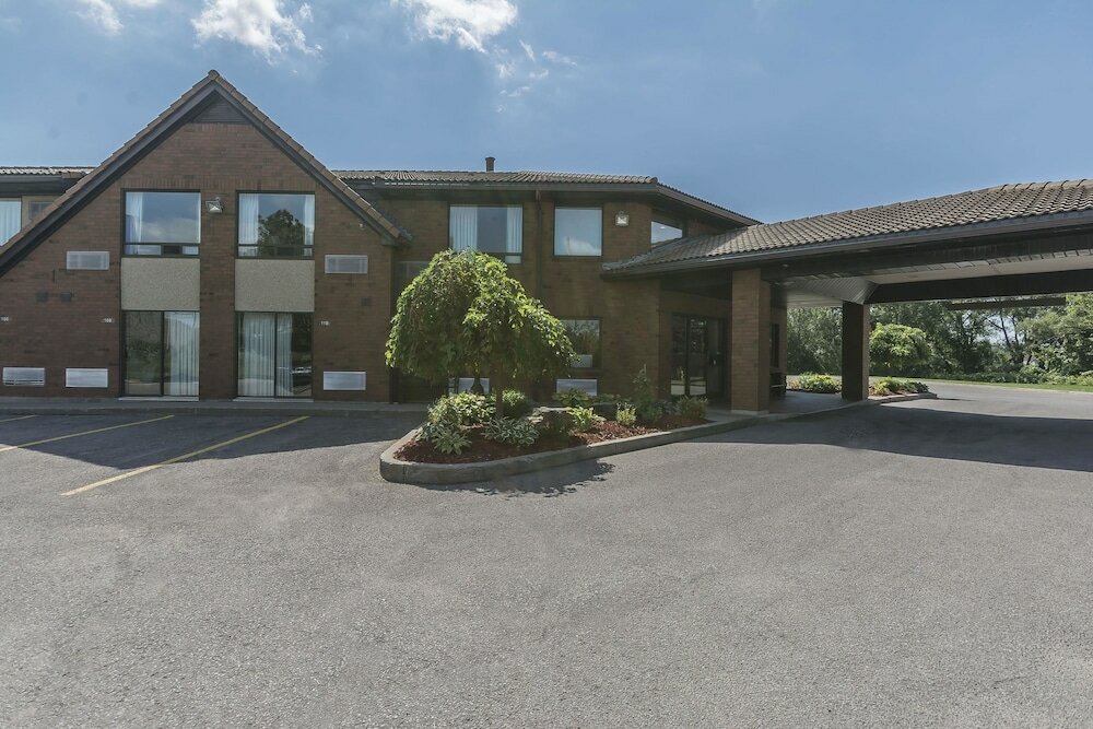 Фото Comfort Inn Cobourg