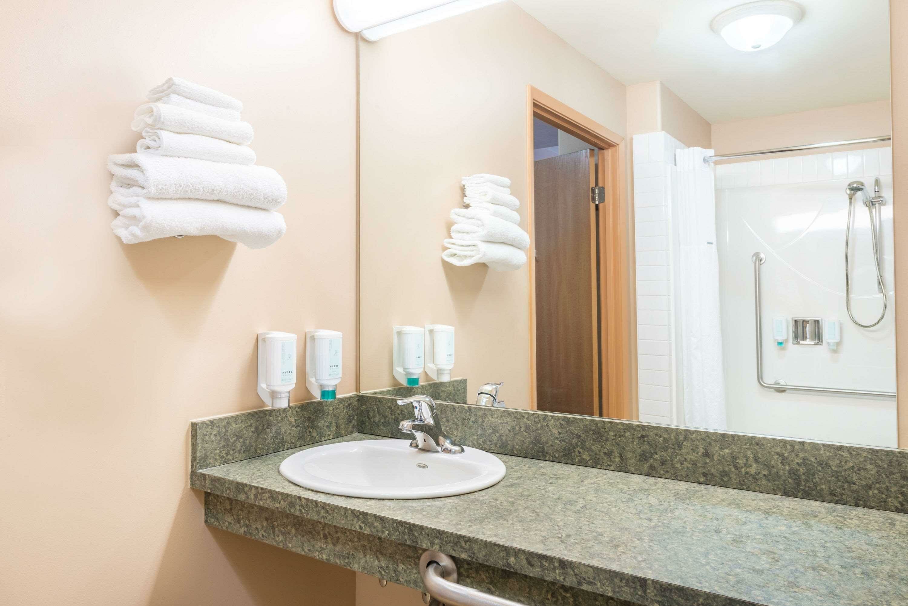 Фото Super 8 by Wyndham St Johns