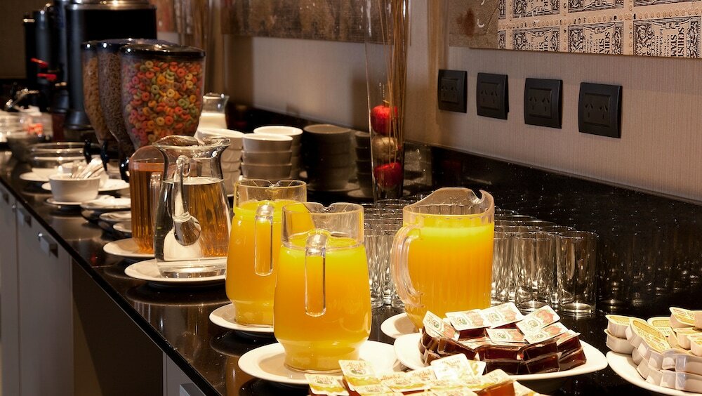 Фото Two Hotel Buenos Aires